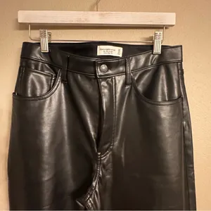 ABERCROMBIE & FITCH 90s Straight Ultra HR Pants‎ thumbnail 4