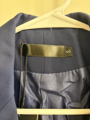 Navy blue suit thumbnail 3
