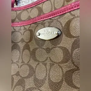 Coach Signature Logo All Over Pattern Crossbody Leather Beige Pink thumbnail 4