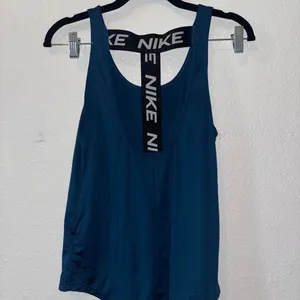 Nike Women's Blue and Navy Vest thumbnail 2
