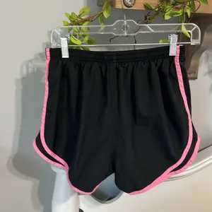 Nike Dri Fit Black Shorts thumbnail 4