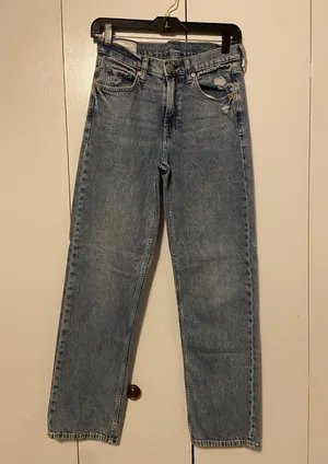 Gap Mid Rise Jeans thumbnail 1