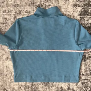 Vuori Lux Rib Half Zip Long Sleeve Cropped Top thumbnail 4