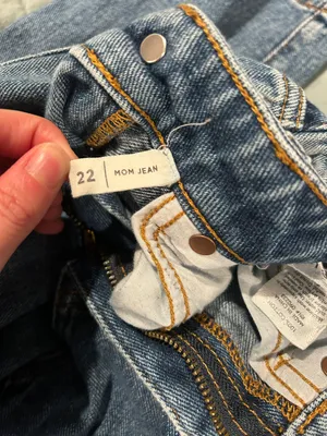 Pacsun Ripped Mom Jeans thumbnail 3