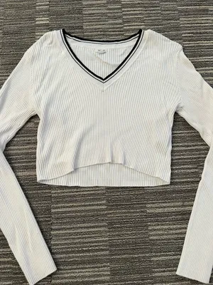 Garage White Long Sleeve Cropped Shirt thumbnail 1