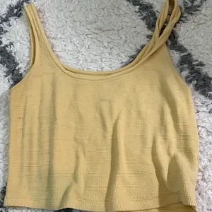 American Eagle Yellow tank top thumbnail 1