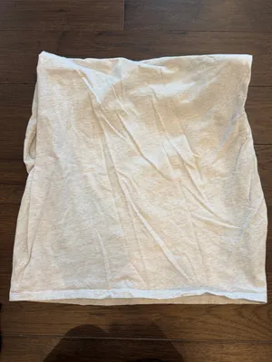 Aritzia Babaton Padded Shoulders V-Neck Top Light Gray XS C27-090 thumbnail 5