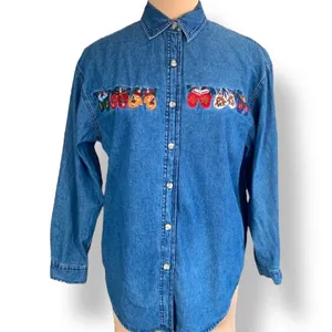 Vintage‎ 90s Denim Chambray Christmas Shirt Embroidered Mittens Medium Holiday thumbnail 12