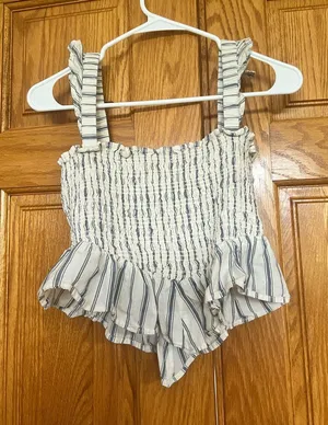 American Eagle - Bella Smocked Crop Top thumbnail 1