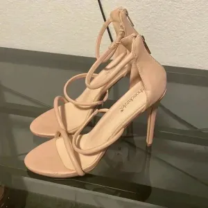 Shoedazzle Women's Nude Strappy High Heel‎ Size 9.5 thumbnail 2