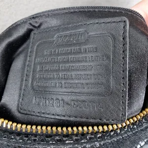 Coach‎ Crossbody Bag Womens Black Leather Snakeskin Trim Gold Hardware F20114 thumbnail 3