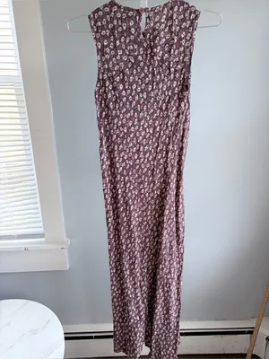 Soft Girl Sleeveless Floral Garden Midi Dress in Plum Size S thumbnail 4