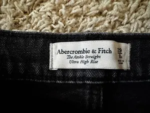 Abercrombie The Ankle Straight Ultra High Rise thumbnail 3