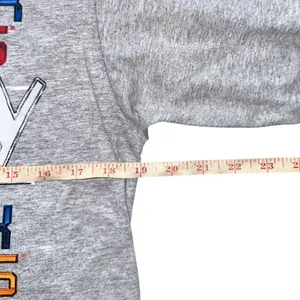 Reebok Retro 2014 New York Rangers vs Islanders Stadium Series Gray T-shirt Size Medium thumbnail 6
