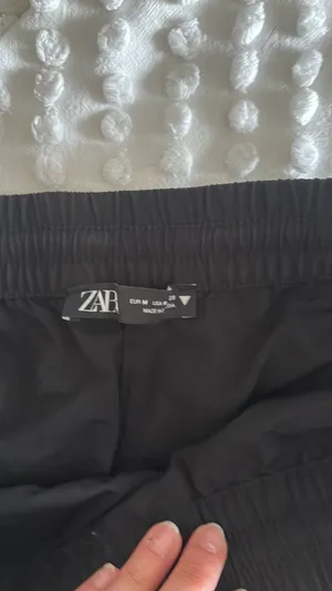 Black Mini Skirt Zara thumbnail 2