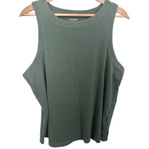 💥 Old Navy Olive “Snug” Crop Tank Top thumbnail 3