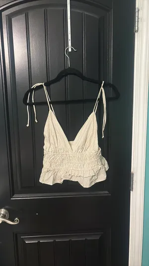 Sim & Sam cropped top thumbnail 5
