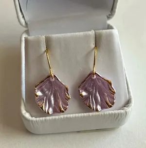 3/$20 Lilac Purple Gold Tone Faux Sea Shell Ocean Beach Dandle Earrings thumbnail 1