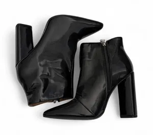 Qupid Glossy Black Ankle Booties thumbnail 1