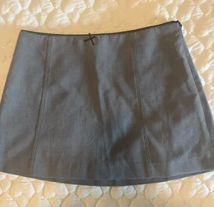 Zara grey mini skirt thumbnail 1