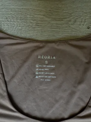 ReoRia Long Sleeve Scoop Neck Top thumbnail 3