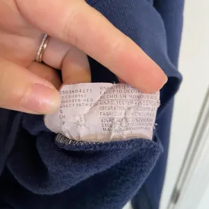 EUC | Champion women’s navy blue‎ logo crewneck — small thumbnail 5