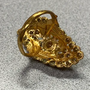 Vintage Ornate Wide Gold Tone Filigree Statement Ring Red Gemstone Adjustable thumbnail 7