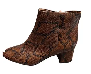 New Clarks Women's Snake‎ Print Ankle Boots – Size 6 thumbnail 1
