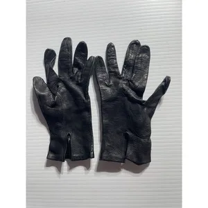 Vintage Ladies‎ Gloves Leather w/Embroided Flowers, Black thumbnail 4