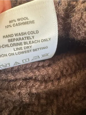 Madewell Chunky Cable-Stitch Beanie in brown thumbnail 5