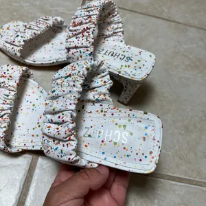 Schutz‎ White Paint Splatter Ruched Strap Block Heel Sandals Size 6B Artsy Chic thumbnail 6