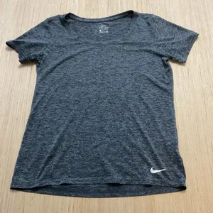Nike Shirt Womens Medium Short Sleeve Heather Gray Dri-Fit w Logo Lightweight thumbnail 1