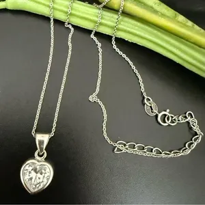 925 Sterling Silver Heart Clear CZ Pendant Necklace 4g. thumbnail 1