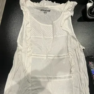 NWT Seventeen Womens Large Plain White Tank Top Blouse Sleeveless Round Neck thumbnail 2