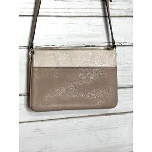 Kate Spade Leila Two-Tone Crossbody Bag Purse Small Leather Beige Taupe Neutral thumbnail 2