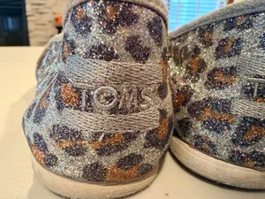 TOMS | Womens Alpargata Classic Silver Glitter Cheetah Print. Size: 6 thumbnail 8