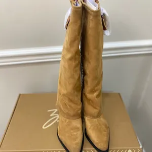 NWT Zodiac Western Boot Faux Suede Caramel size 7 thumbnail 8