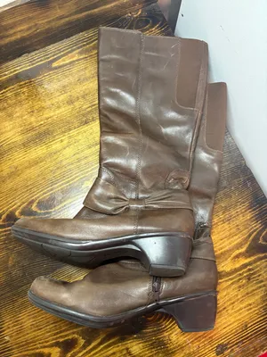 Clarks Brown‎ Tall Boots Size 10 thumbnail 1