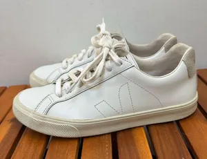 Women’s Esplar VEJA Sneakers thumbnail 1