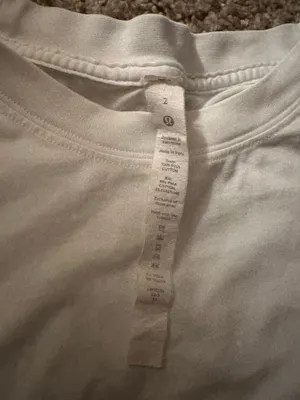 Lululemon Top thumbnail 2