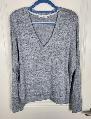 Aritzia Wilfred Free Women's Sweater Gray Long Sleeve Size M Medium thumbnail 1