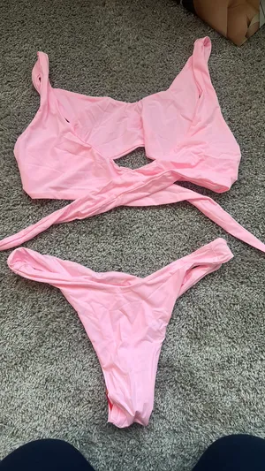 437 pink bikini thumbnail 1