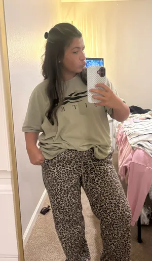 Cheetah Print Jeans Multiple Size M thumbnail 1