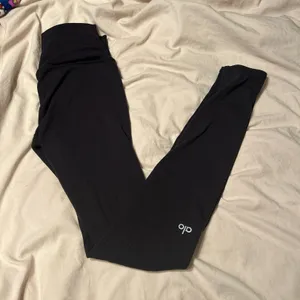 Alo Leggings thumbnail 1