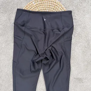 Old Navy Women’s Powersoft High Rise 7/8 Leggings Pockets in Black L thumbnail 8