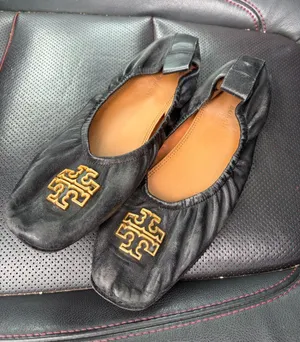 Tory Burch Black Leather Ballet Flats with Gold Logo 7.5 thumbnail 1