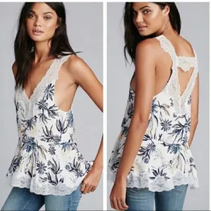 ✨ Free People Intimately Lace Floral Peplum Top ✨ thumbnail 2