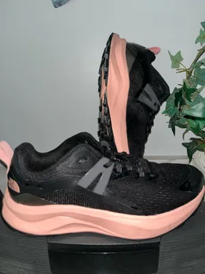 The North Face Vectiv Shoes size 9.5 thumbnail 1