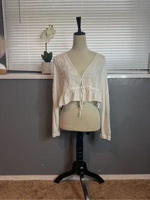 Zara White Embroidered Cotton Crop Blouse Size M Boho Peasant Tie Front thumbnail 2