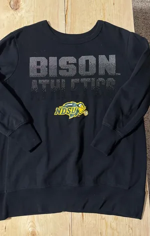 G-III 4Her NDSU Bison Athletics Rhinestone‎ Crewneck Sweatshirt Black Womens L thumbnail 1